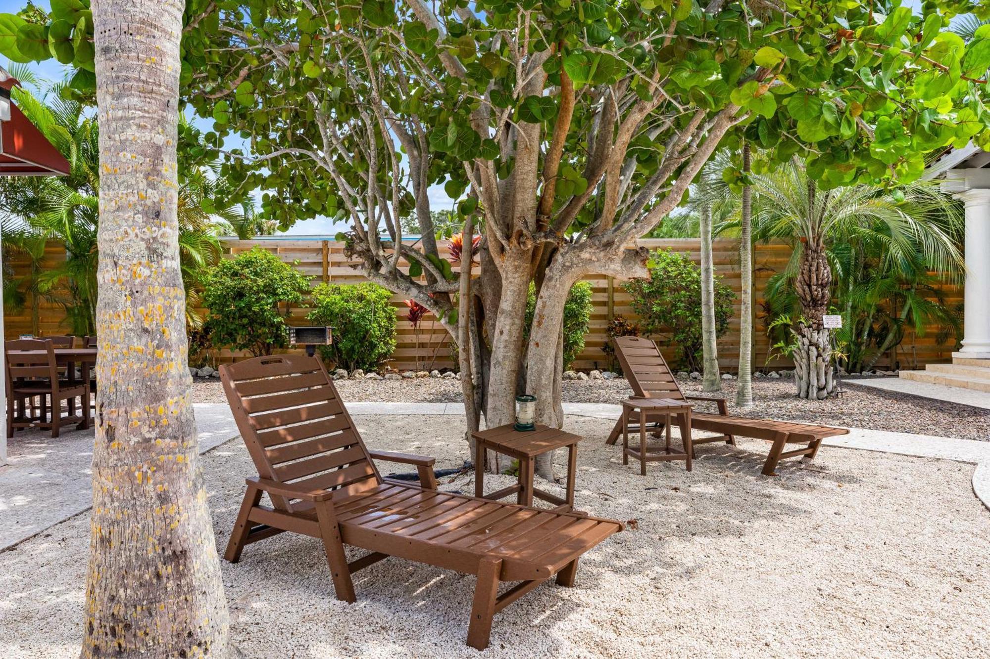 Crescent Beach Villas Siesta Key Exterior foto